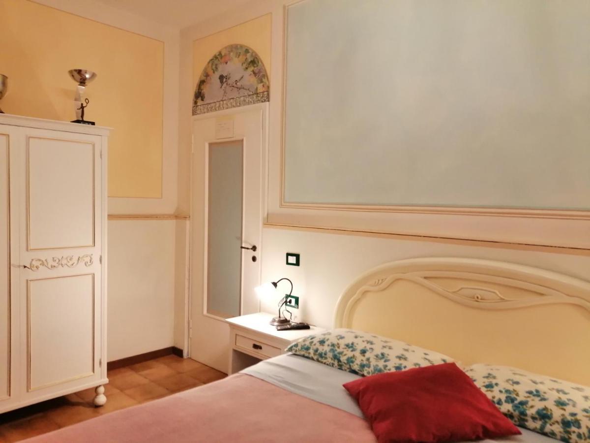 B&B San Nicola Serramazzoni Eksteriør bilde